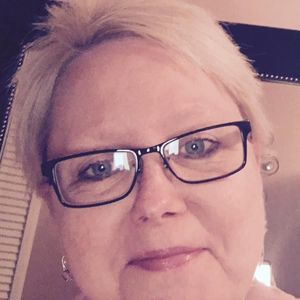 Meet your Posher, Becky